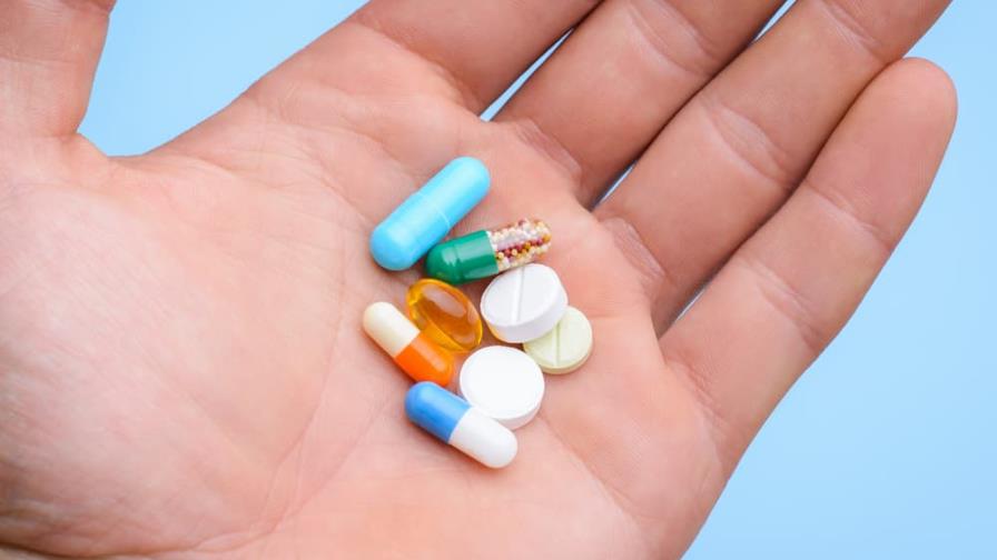 Acusan en Miami a un hombre por distribuir fármacos adulterados contra el VIH