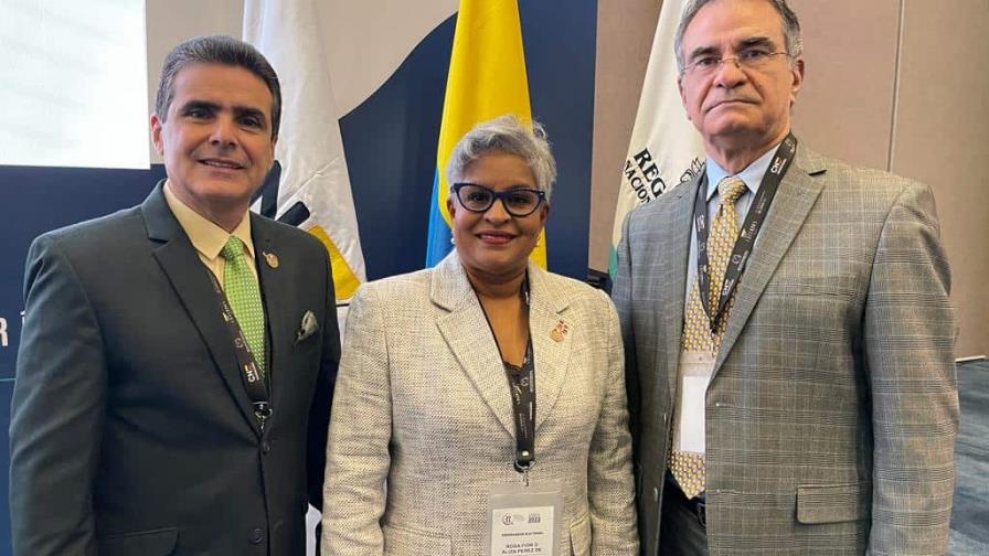 Jueces del TSE observarán segunda vuelta elecciones de Colombia Jueces del TSE observarán segunda vuelta elecciones de Colombia