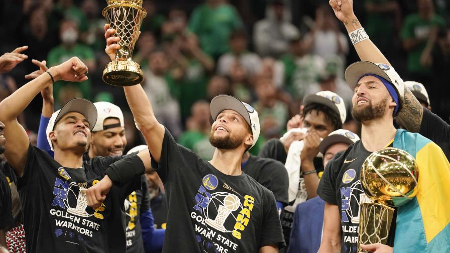 Recuperada la corona de la NBA, los Warriors quieren más Recuperada la corona de la NBA, los Warriors quieren más