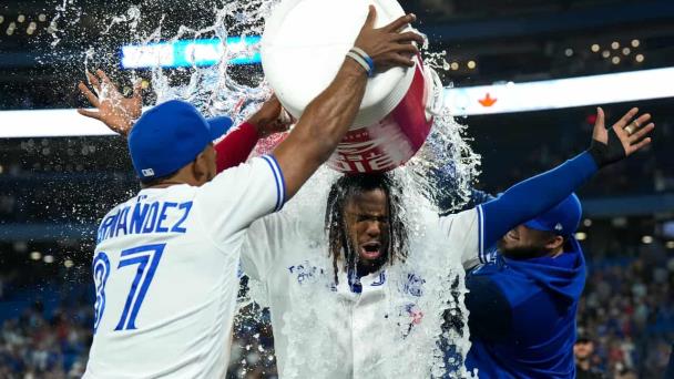 Video|Vladimir Guerrero Jr. tiene La Movie en play para los Azulejos de Toronto