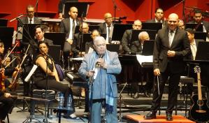 Danny Rivera entrega sus éxitos en una noche de complicidad en el Teatro Nacional