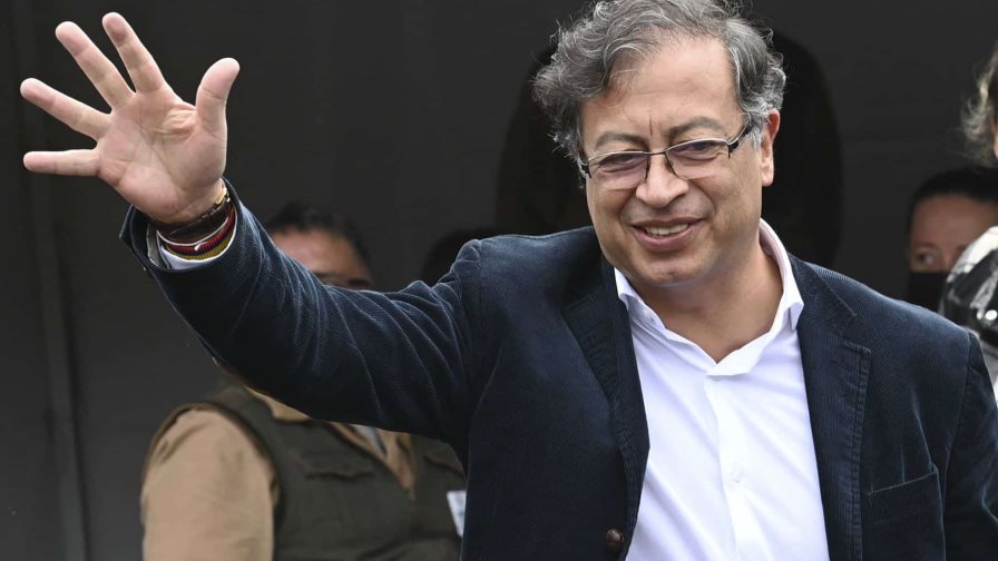 La izquierda gana por primera vez Presidencia de Colombia con Gustavo Petro La izquierda gana por primera vez Presidencia de Colombia con Gustavo Petro