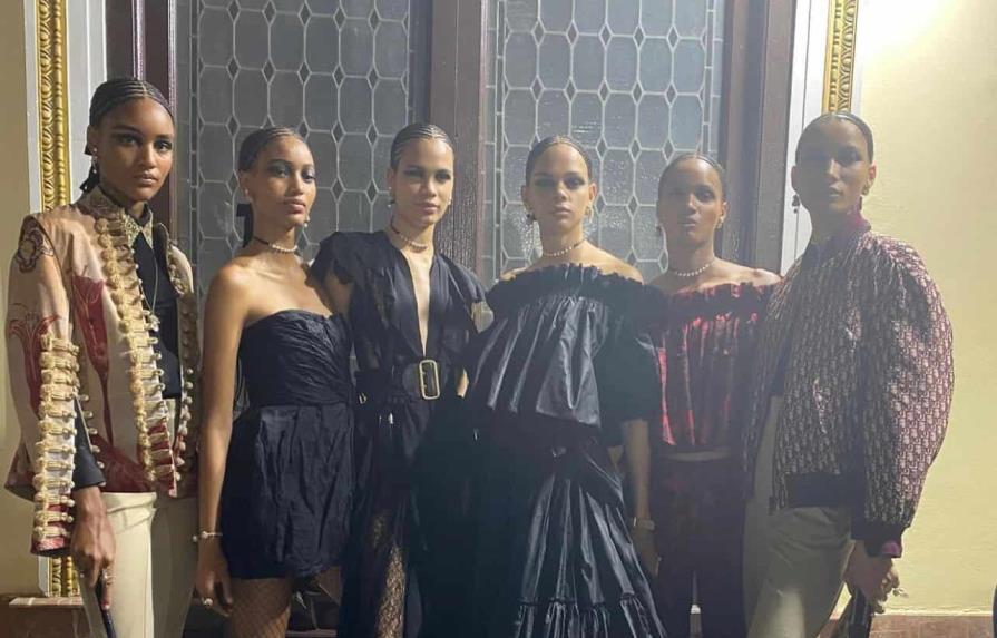 Modelos dominicanas destacan en desfile de moda de Dior