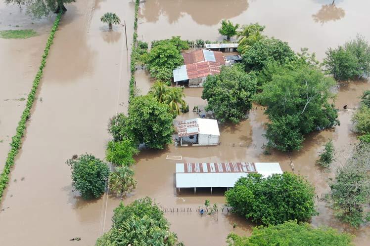 Celia sigue en costas de Guatemala y sus lluvias dejan 28 mil afectados