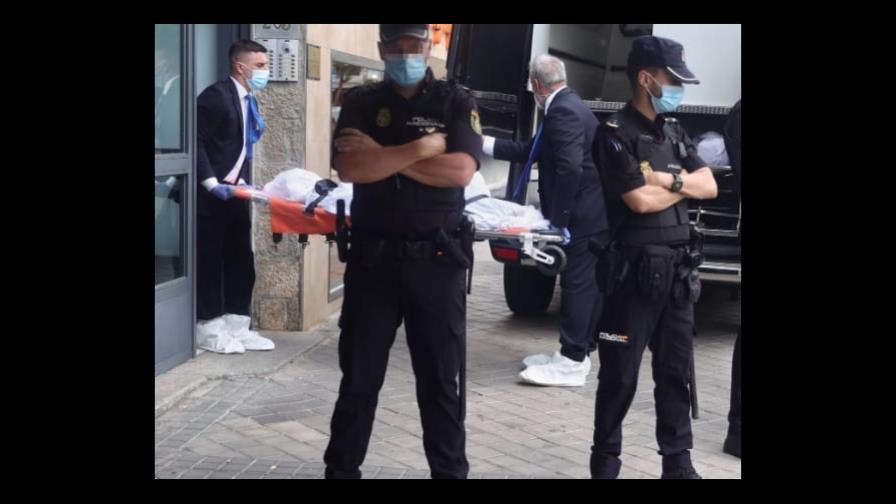 Un hombre mata a tiros a su pareja y a otra mujer en una vivienda de Madrid
