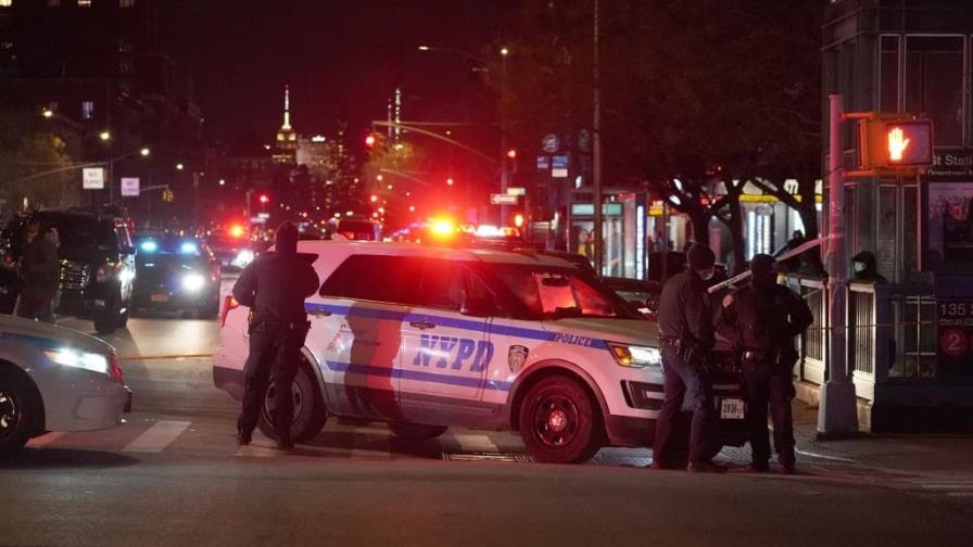 Un muerto y ocho heridos en un tiroteo en Harlem Un muerto y ocho heridos en un tiroteo en Harlem