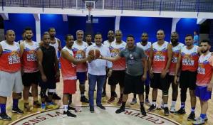 Renegados ganan a Extremo de Cristo Rey en baloncesto máster