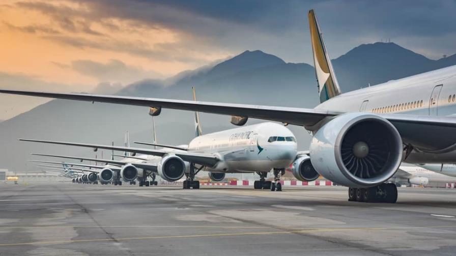 Aerolíneas prevén pérdidas por 9,700 millones de euros en el 2022 Aerolíneas prevén pérdidas por 9,700 millones de euros en el 2022