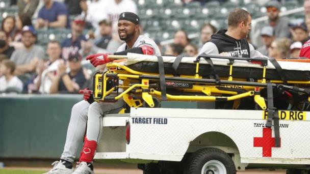 Eloy Jiménez reiniciará su rehabilitación este martes en Charlotte