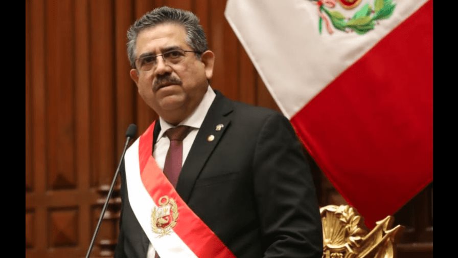 Congreso de Perú revisará decisión de archivar denuncia contra expresidente