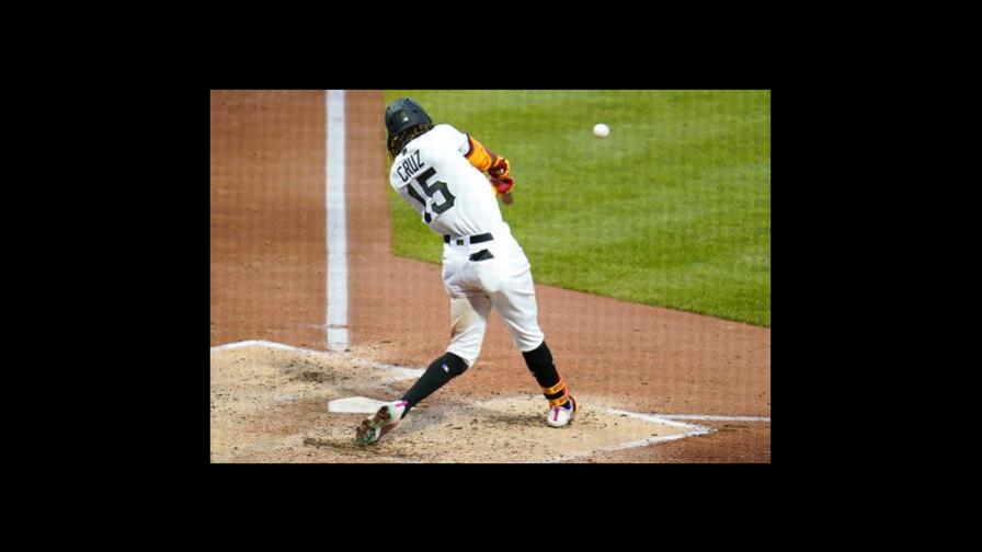 Oneil Cruz empujó cuatro carreras en la paliza de Piratas a Cachorros