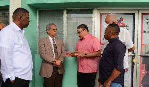 Camacho anuncia la reparaci&oacute;n del Coliseo Carlos Teo Cruz