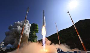 Corea del Sur lanza con éxito su cohete espacial Nuri