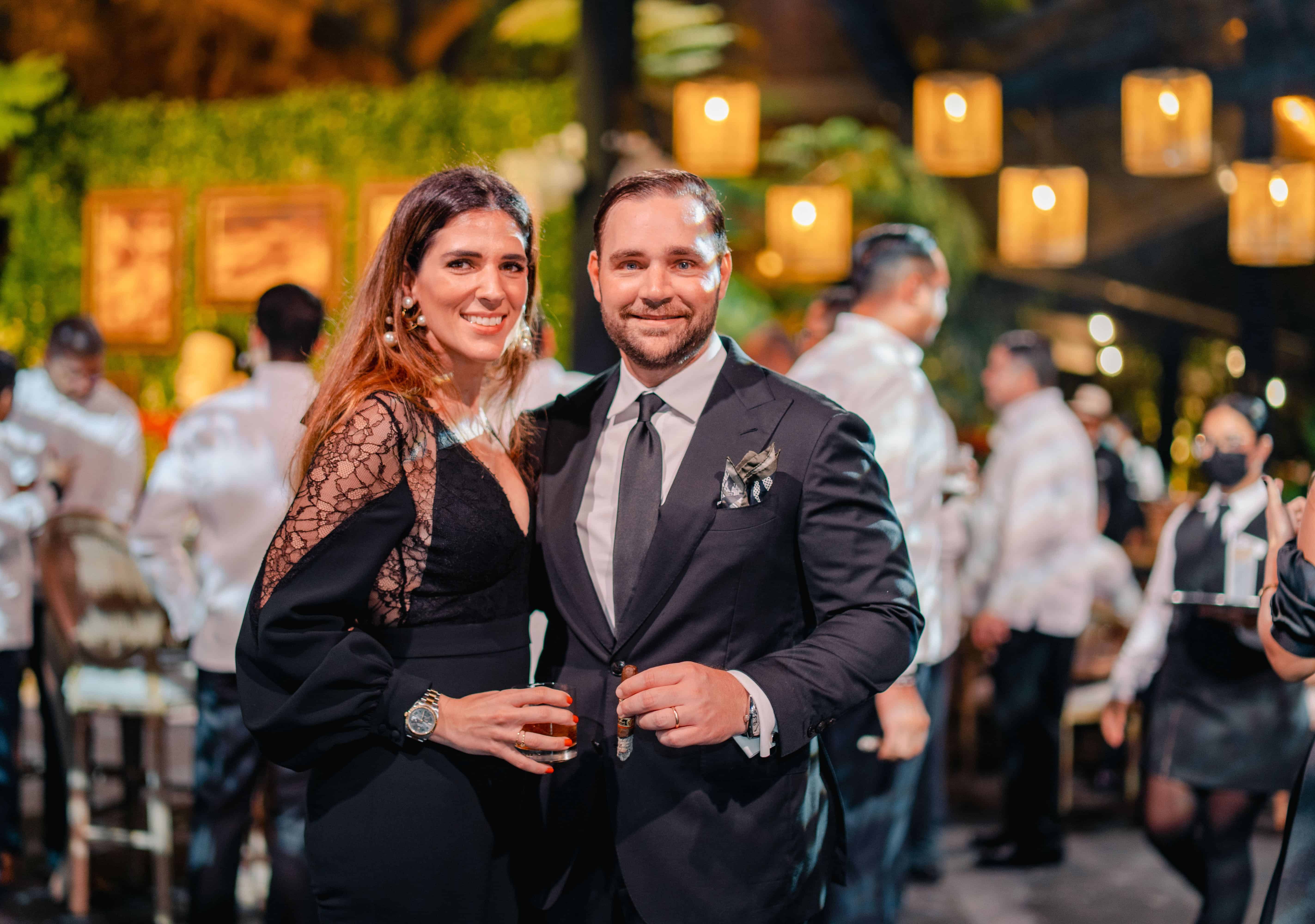 Andrea Briseño y John Paul Garrido