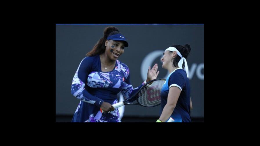 Serena Williams suma otra victoria en dobles en Eastbourne