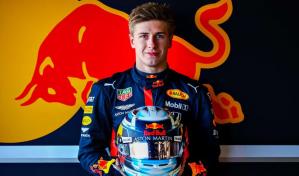 Red Bull suspende piloto probador y abre acción por un comentario racista