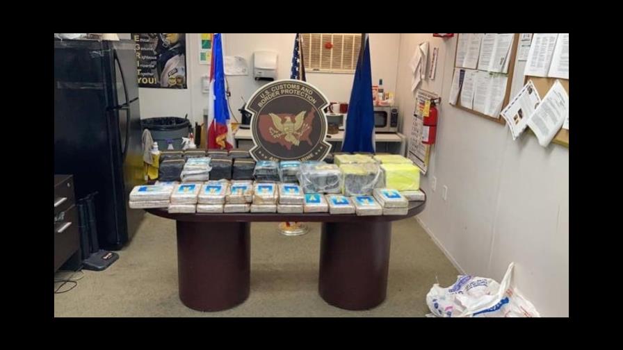 Interceptan una embarcación con 131 kilos de cocaína al oeste de Puerto Rico Interceptan una embarcación con 131 kilos de cocaína al oeste de Puerto Rico