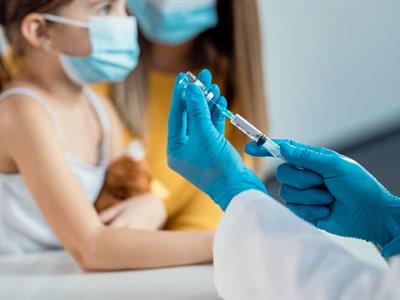 Opiniones Antivacunas en Debate sobre Vacunación Infantil