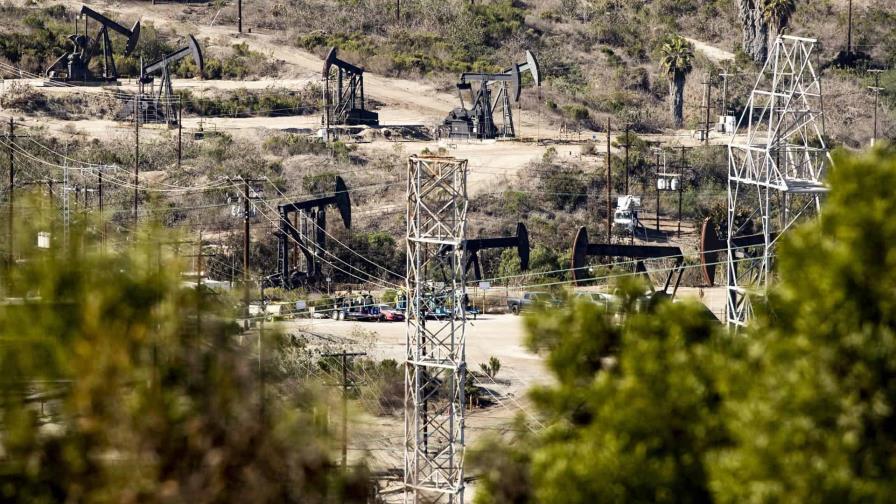 El petróleo de Texas sube un 2.5 % y cierra en 108.43 dólares el barril El petróleo de Texas sube un 2.5 % y cierra en 108.43 dólares el barril