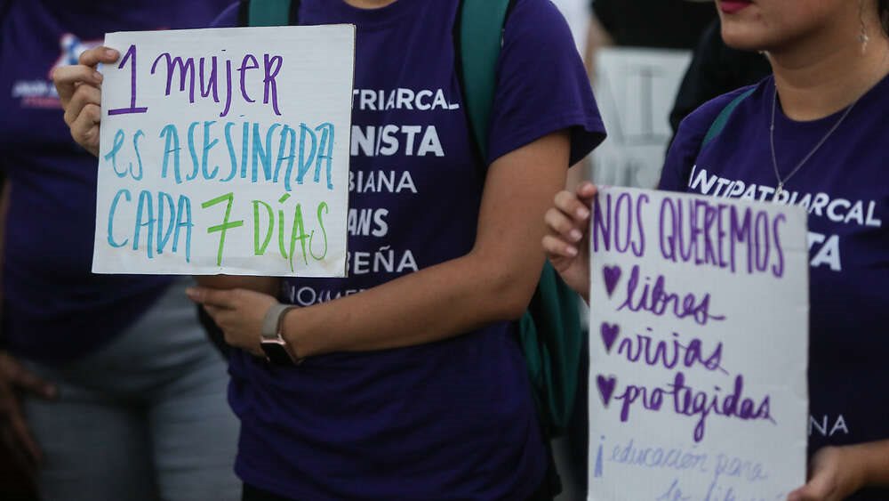 Puerto Rico extiende estado de emergencia por violencia de género