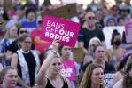 Nueve estados de EE.UU. prohíben el aborto, otros podrían hacerlo pronto