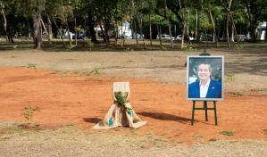Develizan tarja y siembran &aacute;rboles en el Mirador Sur en honor a Orlando Jorge Mera