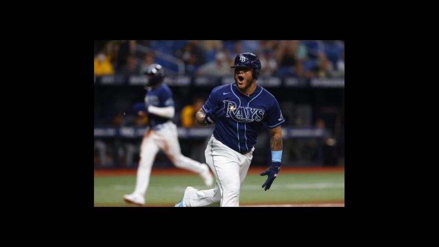 Los Rays ganan a Piratas 4-3 en 10 entradas con hit de Ramírez