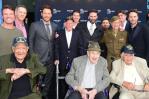 Chris Pratt conoce a veteranos de la Segunda Guerra Mundial en estreno de serie Chris Pratt conoce a veteranos de la Segunda Guerra Mundial en estreno de serie