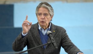 Parlamento de Ecuador convoca sesión para debatir destitución del presidente