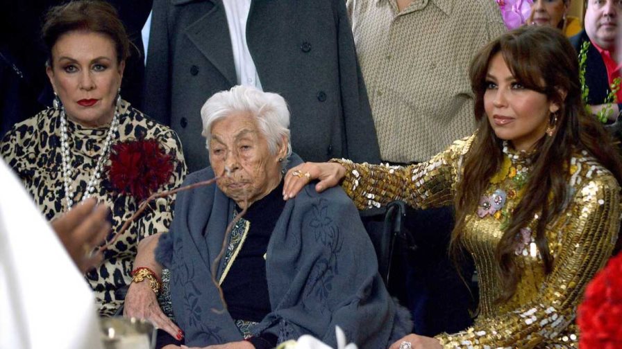 Muere Eva Mange, abuela de Thalía y Laura Zapata Muere Eva Mange, abuela de Thalía y Laura Zapata