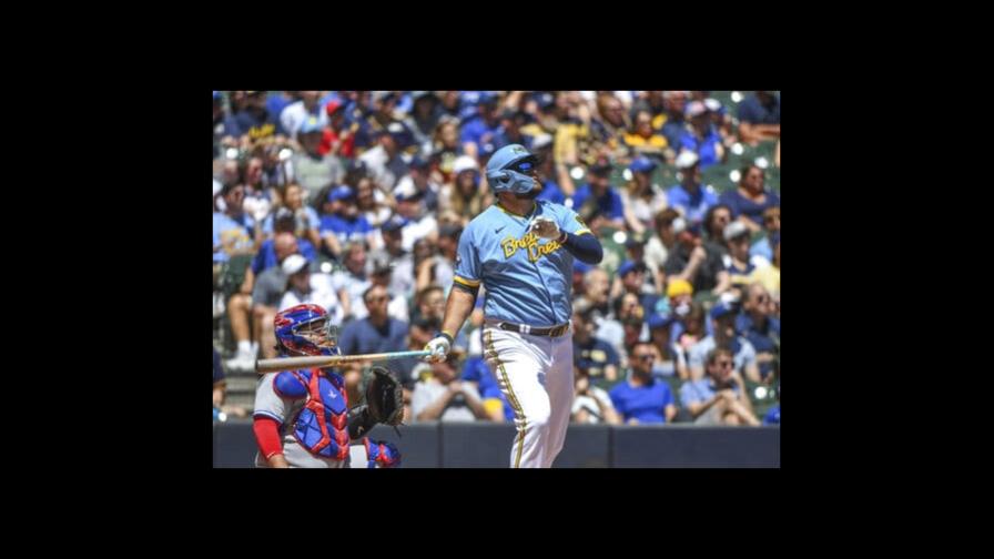 Cerveceros superan a Azulejos, con dos jonrones de Tellez