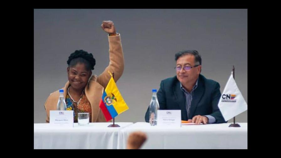 Petro escoge a uno de los negociadores del acuerdo de paz con las FARC como ministro de Exteriores Petro escoge a uno de los negociadores del acuerdo de paz con las FARC como ministro de Exteriores