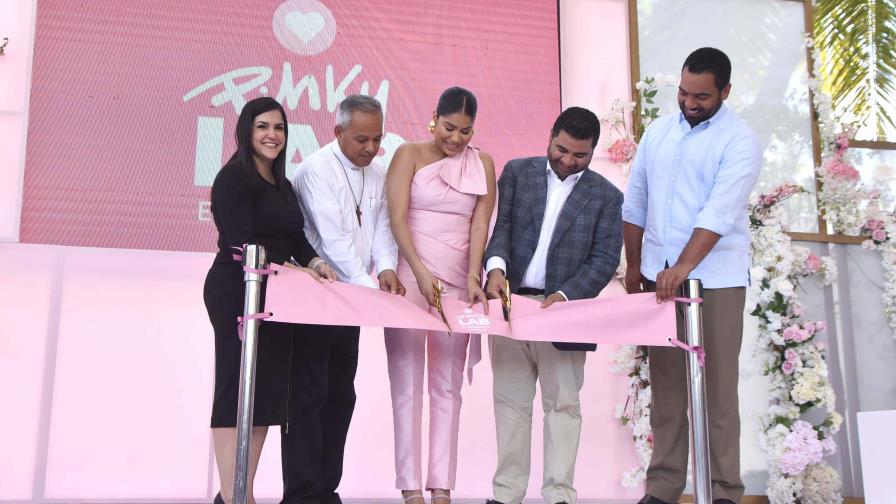 Inauguran edificio para laboratorio de Hair Plus en La Vega Inauguran edificio para laboratorio de Hair Plus en La Vega