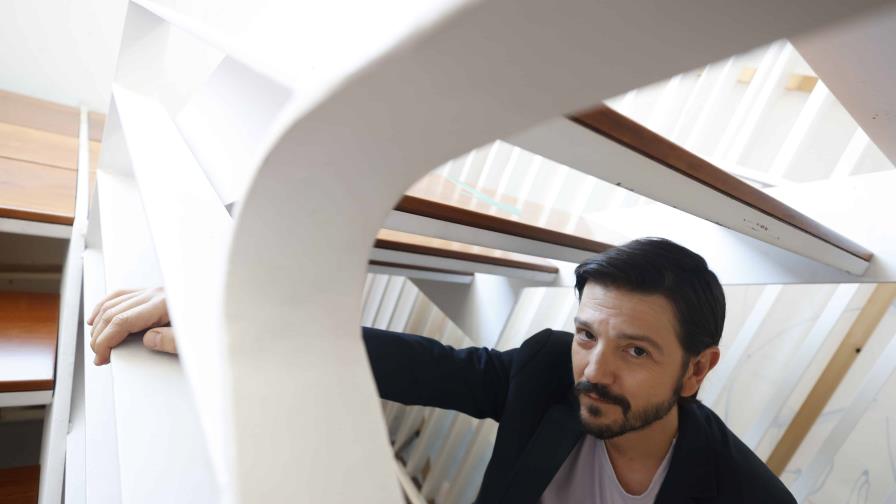 Diego Luna: Hacer teatro me da estabilidad y sensación de pertenencia