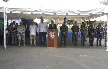 Abinader califica de indignas las instalaciones de Operaciones Especiales de la Policía Nacional