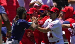 Julio Rodríguez entre suspendidos de Marineros por bronca ante Angelinos