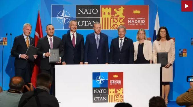 Turquía firma un acuerdo con Suecia y Finlandia y levanta el veto a su adhesión a la OTAN