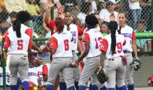 VÍDEO | Softbol dominicano divide y está segundo en los XIX Juegos Bolivarianos