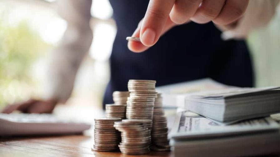 El salario promedio pagado en Estados Unidos es de 40.90 dólares por hora El salario promedio pagado en Estados Unidos es de 40.90 dólares por hora