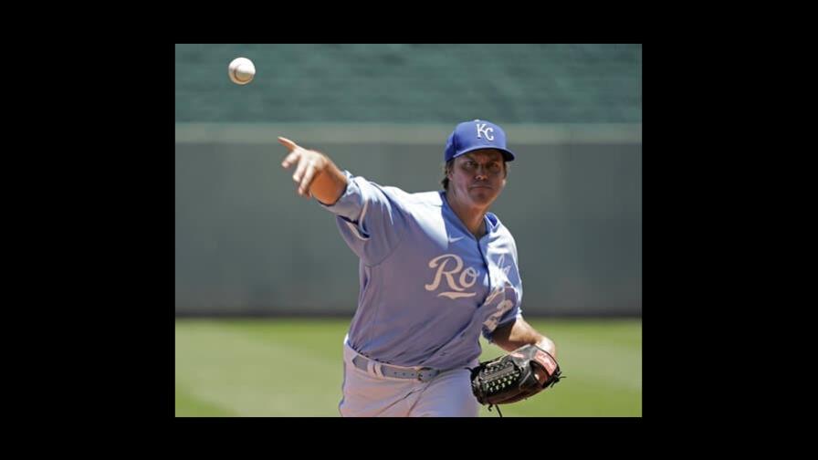 Greinke brilla en su apertura 500; Reales superan a Rangers