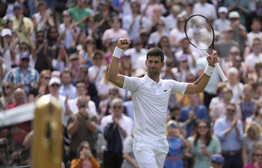 Djokovic avanza como tromba a la tercera ronda de Wimbledon