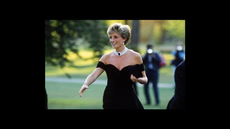 El legendario vestido de la venganza de Lady Di cumple 28 años