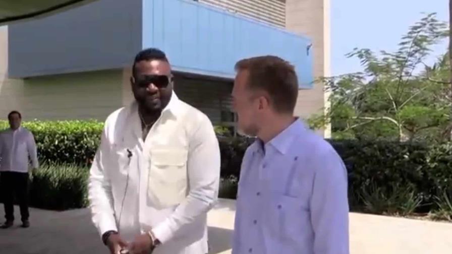 Video | David Ortiz conecta un cuadrangular en la embajada de Estados Unidos