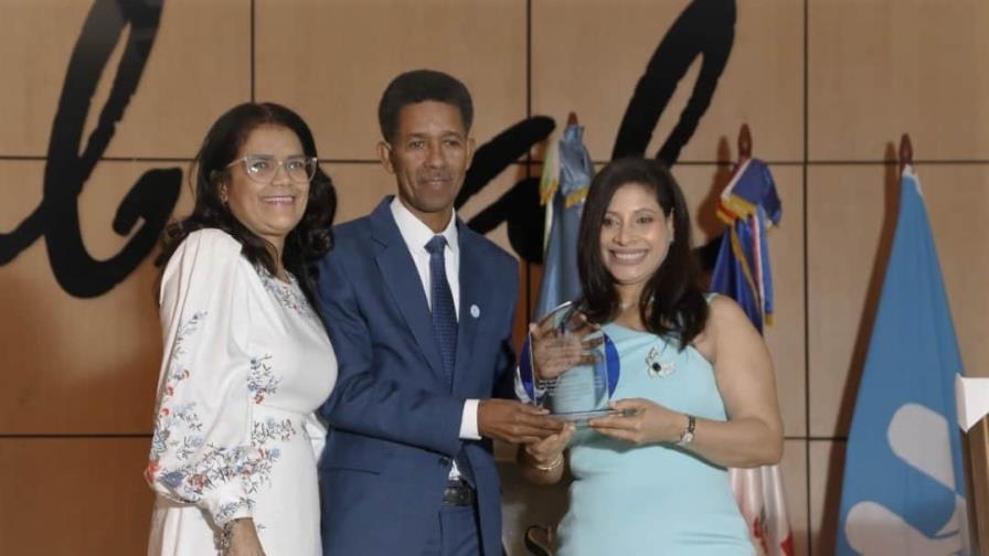 Hospital Robert Reid gradúa 49 médicos en diferentes especialidades pediátricas