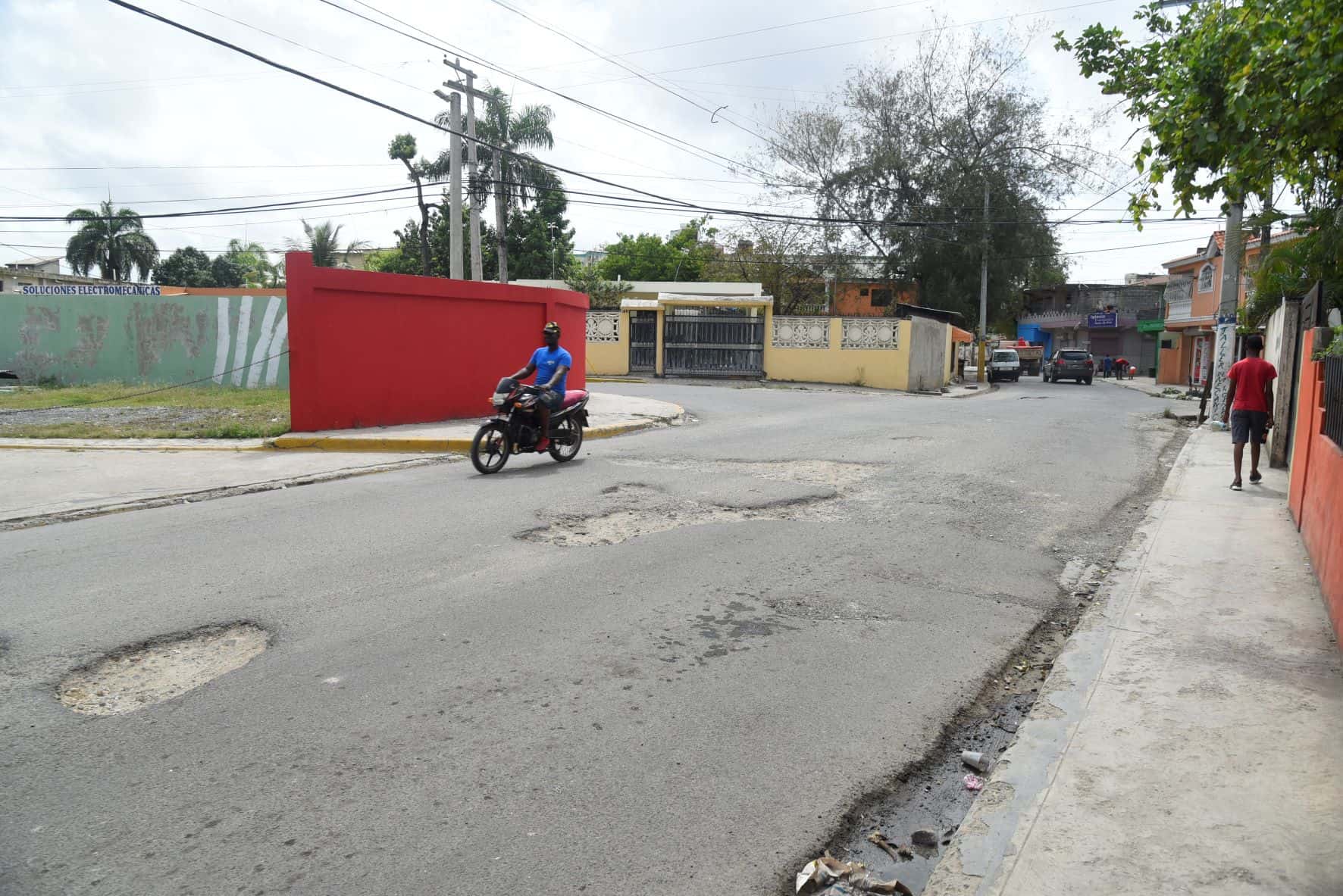 La Carretera de Mandinga está deteriorada 