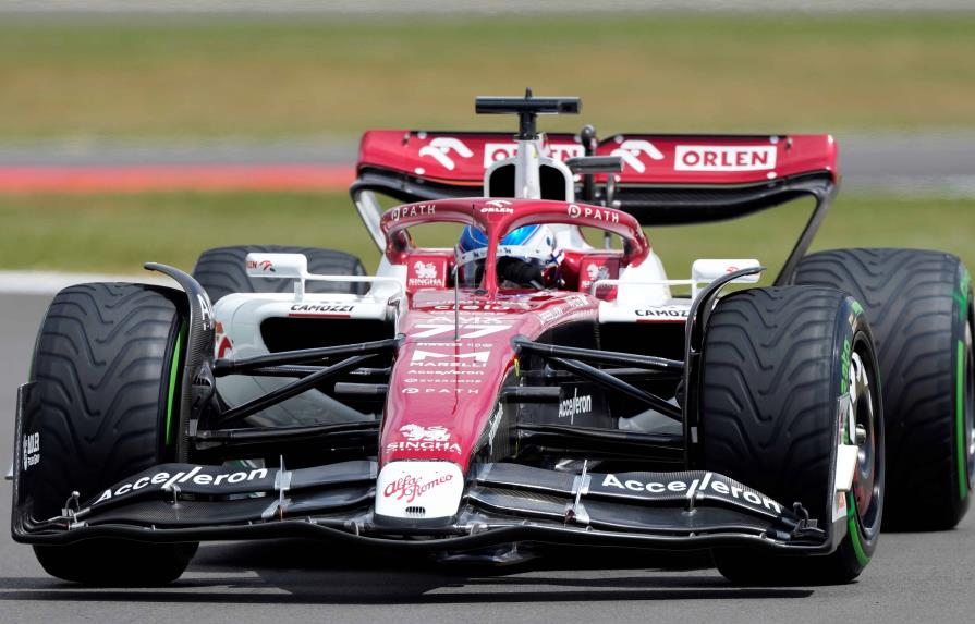 Bottas domina primera sesión de ensayos libres de Gran Premio de Gran Bretaña