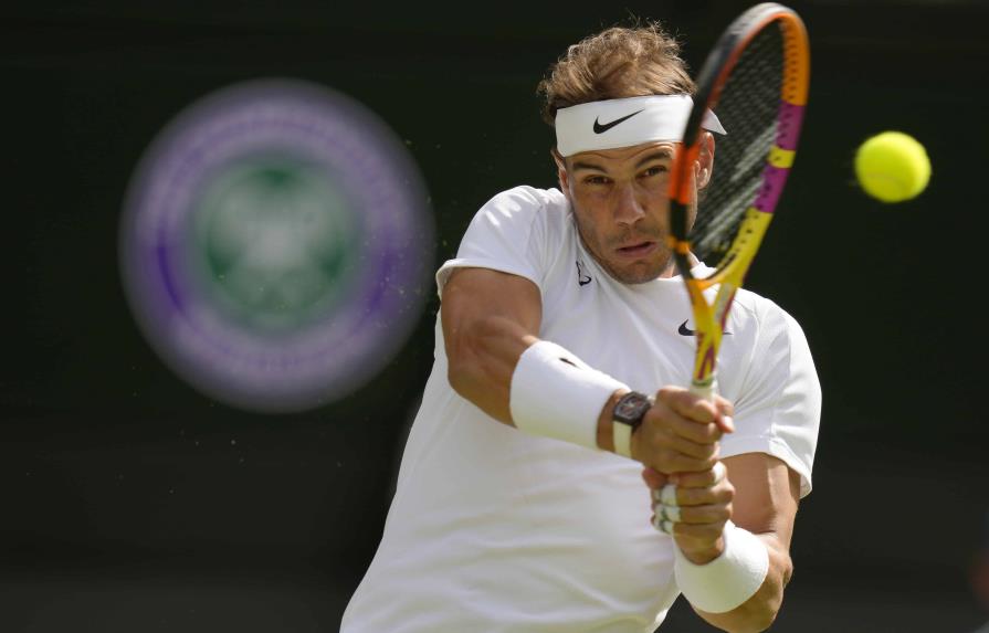 Nadal y Swiatek avanzan a tercera ronda en Wimbledon
