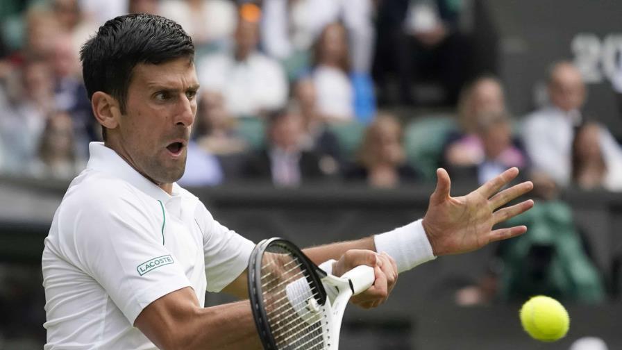 Djokovic se pasea en su clasificación para octavos de Wimbledon