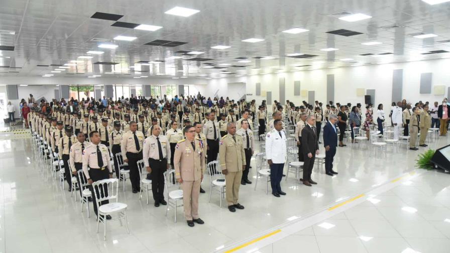 Cesmet gradúa 117 nuevos agentes de seguridad Cesmet gradúa 117 nuevos agentes de seguridad