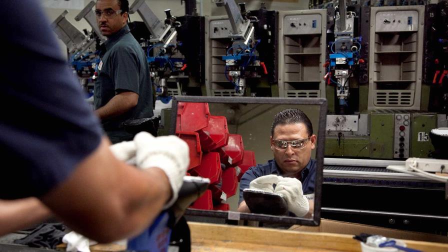 La actividad manufacturera de EEUU tuvo su menor crecimiento en 2 años